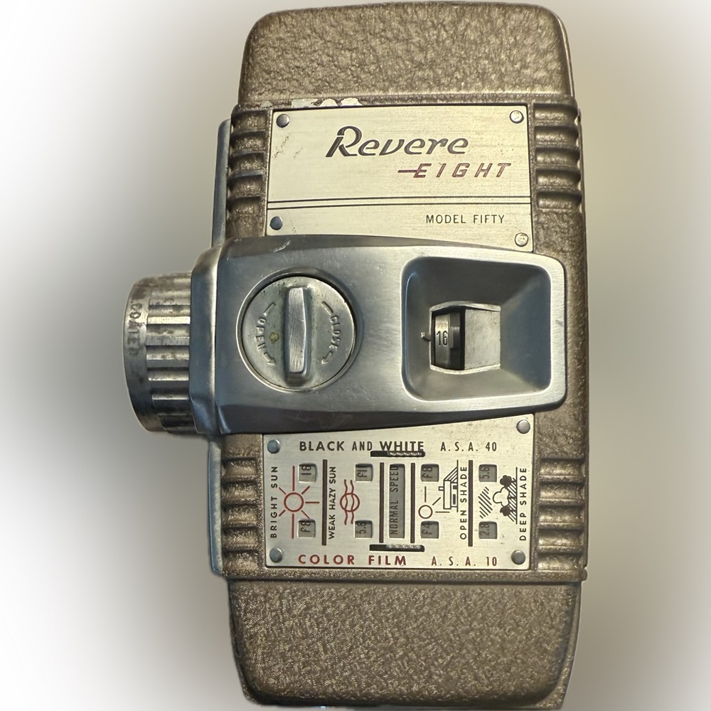 Reverse Silver Film Photography Camera with Vintage Design
